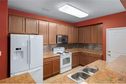 2046 Ridge View Drive, San Marcos, TX 78666 - Photo 10