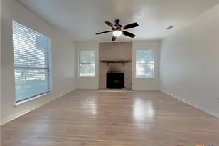727 Royal St, Salado, TX 76571 - Photo 40