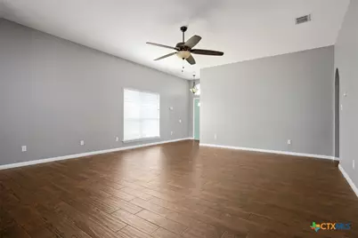 403 Thunderstorm Avenue, Lockhart, TX 78644 - Photo 6
