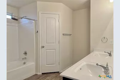 1015 Franklin Circle, Belton, TX 76513 - Photo 12
