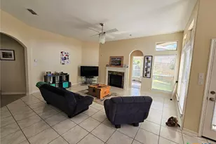 2253 N Ranch Estates Blvd, New Braunfels, TX 78130 - Photo 12