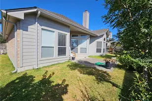 2253 N Ranch Estates Blvd, New Braunfels, TX 78130 - Photo 2
