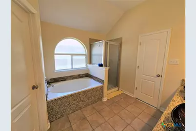 2253 N Ranch Estates Boulevard, New Braunfels, TX 78130 - Photo 18