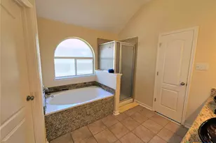 2253 N Ranch Estates Blvd, New Braunfels, TX 78130 - Photo 18