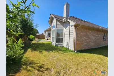 2253 N Ranch Estates Boulevard, New Braunfels, TX 78130 - Photo 4