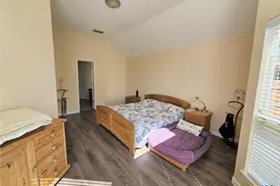 2253 N Ranch Estates Blvd, New Braunfels, TX 78130 - Photo 16