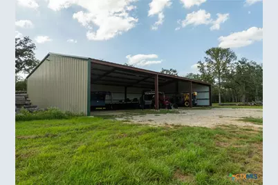 10488 Hwy 304, Harwood, TX 78629 - Photo 14