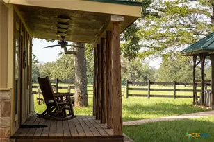 10488 Hwy 304, Harwood, TX 78629 - Photo 32