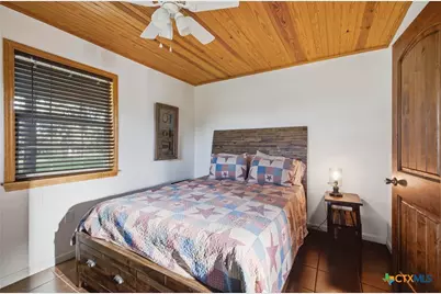 10488 Hwy 304, Harwood, TX 78629 - Photo 26