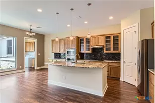 462 Stagecoach Trail, San Marcos, TX 78666 - Photo 8
