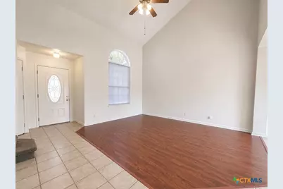 900 Jasmine Trail, Georgetown, TX 78626 - Photo 4