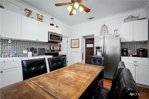 168 E Zink St, New Braunfels, TX 78130 - Photo 28
