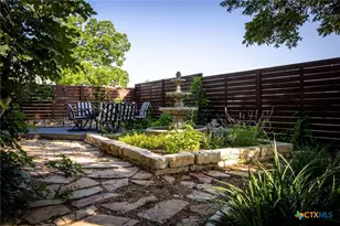 168 E Zink St, New Braunfels, TX 78130 - Photo 20