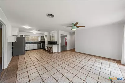 3109 W Avenue R, Temple, TX 76504 - Photo 8