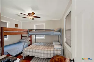 1591 County Rd 476, Stockdale, TX 78160 - Photo 34