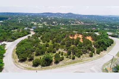 520 Golden Eagle Loop, Canyon Lake, TX 78133 - Photo 4