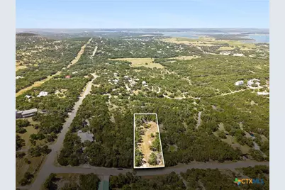 1043 Summit Bluff, Canyon Lake, TX 78133 - Photo 2