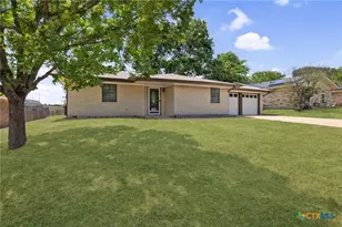 2004 Pleasant Ln, Copperas Cove, TX 76522 - Photo 4