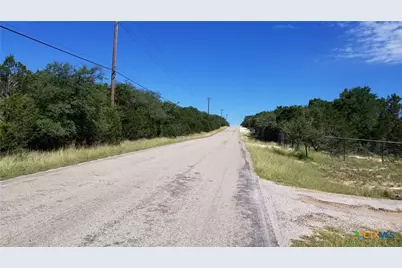 422 Ash Juniper Drive, New Braunfels, TX 78132 - Photo 2