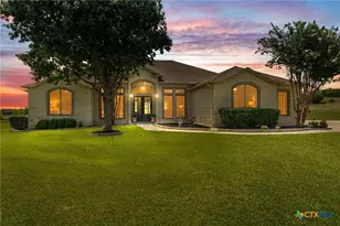1352 Walker Cir, Salado, TX 76571 - Photo 2