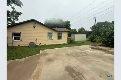 1302 E Avenue F, Temple, TX 76501 - Photo 16