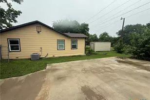 1302 E Avenue F, Temple, TX 76501 - Photo 16