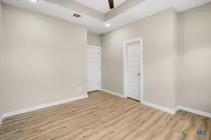 606 Bridge St, Gatesville, TX 76528 - Photo 12