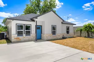 606 Bridge St, Gatesville, TX 76528 - Photo 1