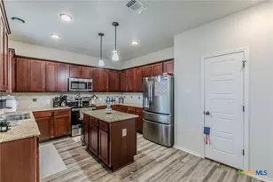 813 Ross Rd, Copperas Cove, TX 76522 - Photo 6