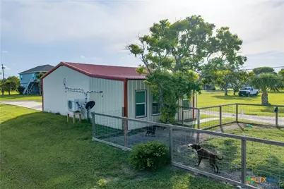 101 Proctor Street, Austwell, TX 77950 - Photo 8