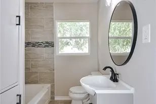 2605 N Ben Jordan St, Victoria, TX 77901 - Photo 26