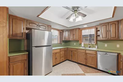 1655 Kuehler Avenue, New Braunfels, TX 78130 - Photo 18