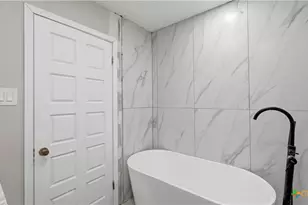 1655 Kuehler Ave, New Braunfels, TX 78130 - Photo 34