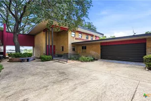 1655 Kuehler Ave, New Braunfels, TX 78130 - Photo 8