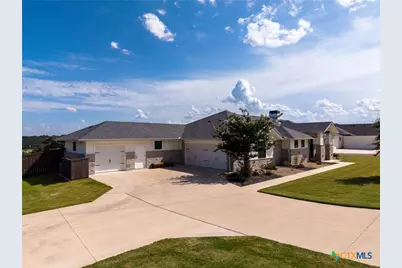 306 Skyline Drive, Copperas Cove, TX 76522 - Photo 2