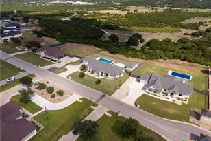 306 Skyline Dr, Copperas Cove, TX 76522 - Photo 4