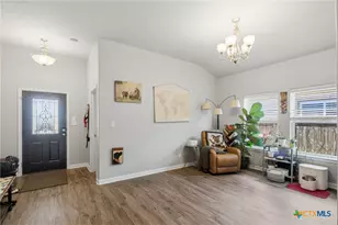 318 Brushy Creek, Victoria, TX 77904 - Photo 4