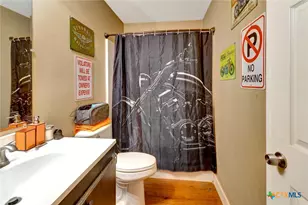 129 Avant Garde Dr, Victoria, TX 77901 - Photo 12