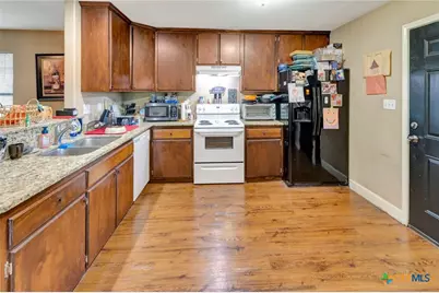 129 Avant Garde Drive, Victoria, TX 77901 - Photo 8