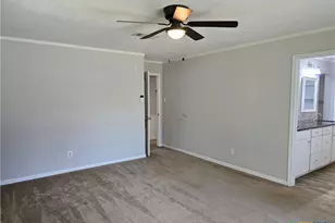 205 E Cherokee Dr, Harker Heights, TX 76548 - Photo 14
