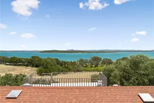 408 Edge Hill Dr, Canyon Lake, TX 78133 - Photo 6