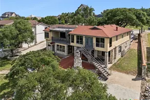 408 Edge Hill Dr, Canyon Lake, TX 78133 - Photo 4