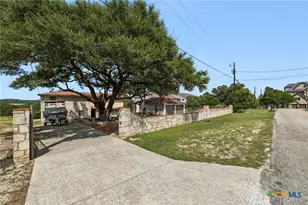408 Edge Hill Dr, Canyon Lake, TX 78133 - Photo 8