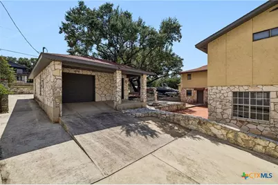 408 Edge Hill Drive, Canyon Lake, TX 78133 - Photo 10