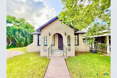 404 W Brackenridge Street, Edna, TX 77957 - Photo 1