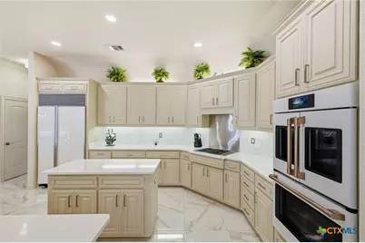 9610 Trophy Oaks Drive, Garden Ridge, TX 78266 - Photo 8