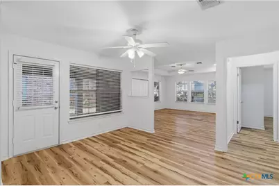671 Sagewood Parkway, Seguin, TX 78155 - Photo 10