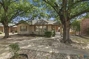 671 Sagewood Pkwy, Seguin, TX 78155 - Photo 4