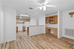 671 Sagewood Pkwy, Seguin, TX 78155 - Photo 12