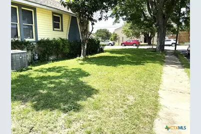 1026 Saint Paul Street, Gonzales, TX 78629 - Photo 6